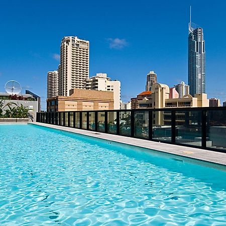 5 Bedroom Executive Sub Penthouse In The Heart Of Surfers With Full Ocean Views - Sleeps 12 - Circle On Cavill Amazing!! Гоулд Коуст Екстериор снимка