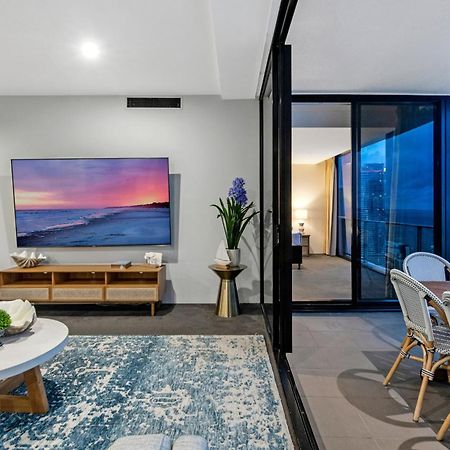 5 Bedroom Executive Sub Penthouse In The Heart Of Surfers With Full Ocean Views - Sleeps 12 - Circle On Cavill Amazing!! Гоулд Коуст Екстериор снимка