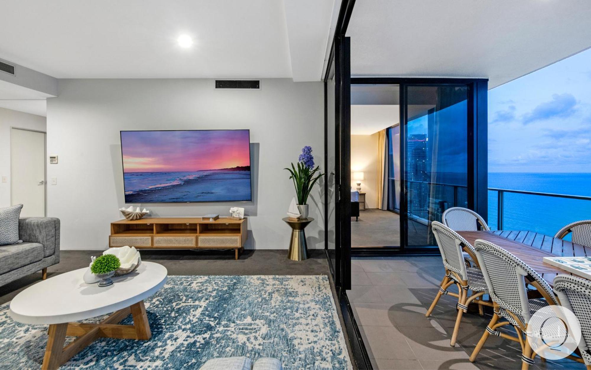 5 Bedroom Executive Sub Penthouse In The Heart Of Surfers With Full Ocean Views - Sleeps 12 - Circle On Cavill Amazing!! Гоулд Коуст Екстериор снимка